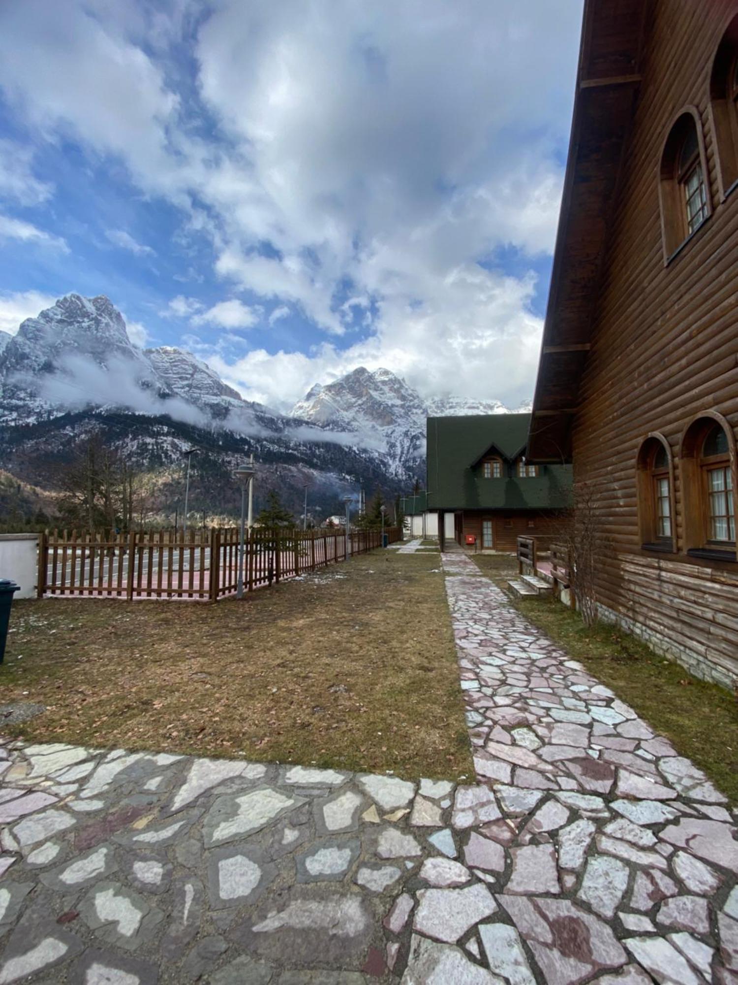 Mik Hotel Valbona Exterior photo